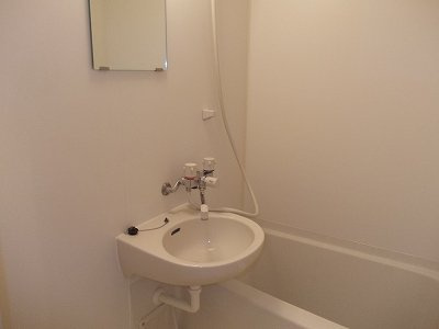 【浴室】 | レジデンス・アウローラ | ゆったり過ごせるお風呂です