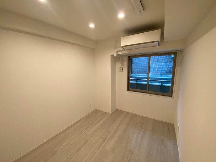 LAZO内久宝寺の内装