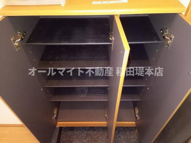 多摩市一ノ宮２丁目のアパートの収納