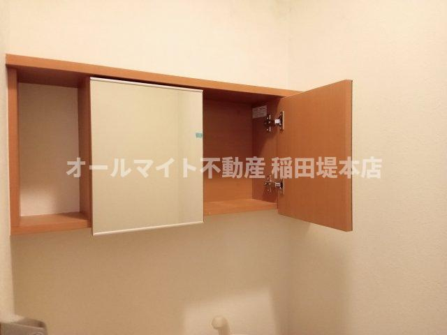 多摩市一ノ宮２丁目のアパートの収納