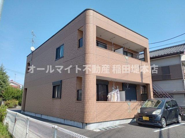 多摩市一ノ宮２丁目のアパートの外観