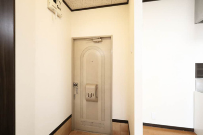 【玄関】 | ハイレジデンス石川
