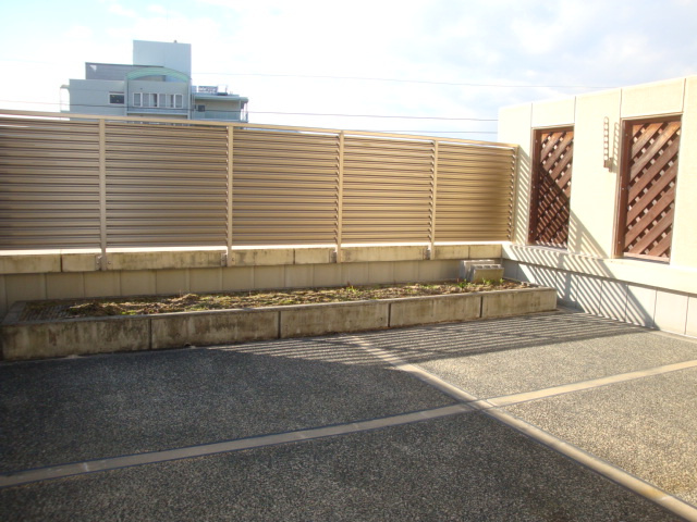 グランドール宝塚のバルコニー