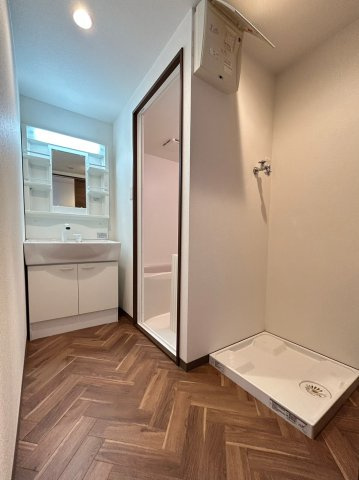 交野市星田８丁目の賃貸マンションの設備|おしゃれな居間です