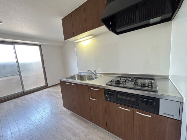 交野市星田８丁目の賃貸マンションのキッチン|お料理しやすいキッチンです