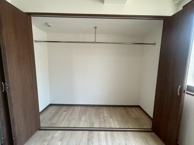 交野市星田８丁目の賃貸マンションの収納|大きなスペースがあり、収納には困りません