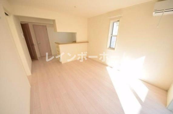 【仲介手数料：50％OFF】対象物件！の居間・リビング