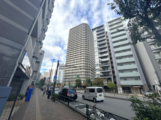 リーデンスタワーの外観