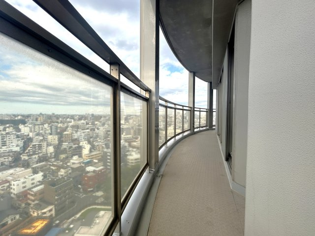 リーデンスタワーのバルコニー