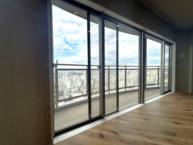 リーデンスタワーの居間・リビング