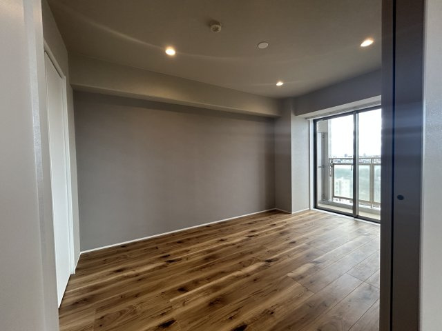 リーデンスタワーの洋室