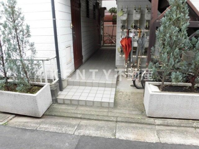 【エントランス】 | メゾンドアミ | ゆとりのあるエントランスです