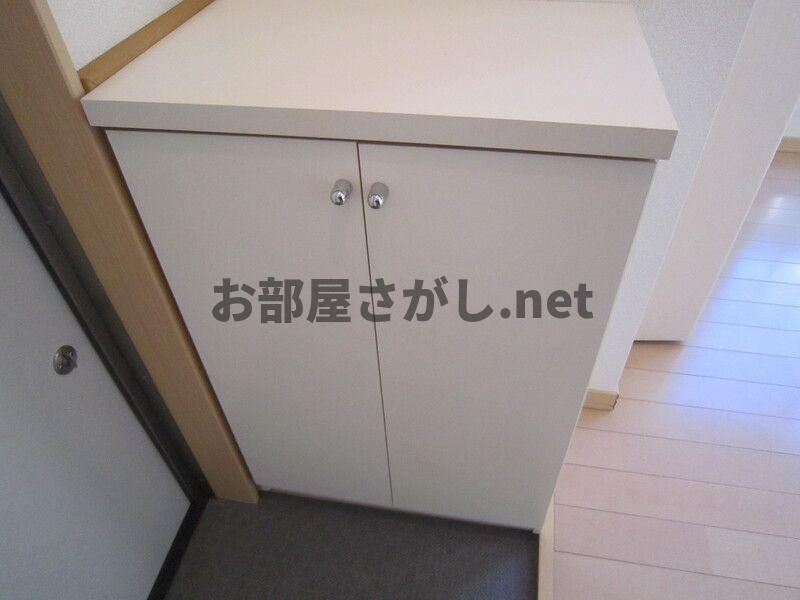 ＤＲホームズ新大塚の玄関