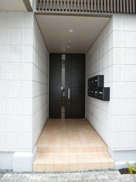 Ｃａｒｄｅａ　平和台のエントランス|★オートロック付エントランス★