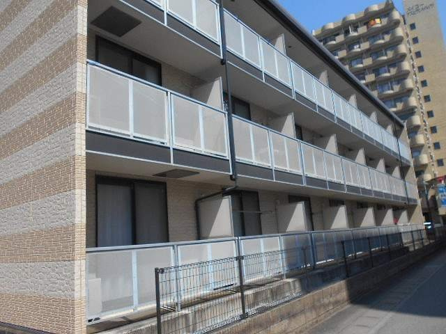 レオパレス中央の外観|外はこのようになっています