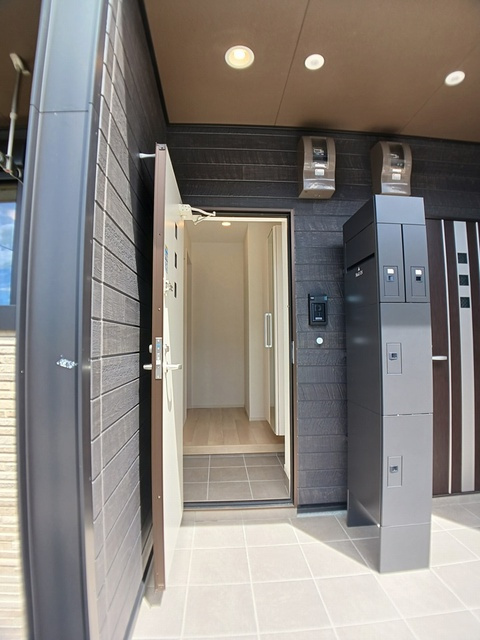 アジュガ・Ⅰの玄関|玄関