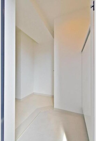 セレニティー東山公園の玄関