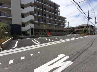 【駐車場】 | グランコート・エルクラージュ