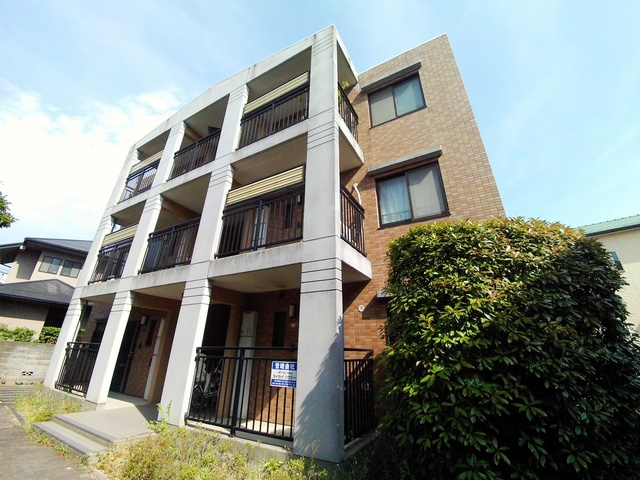 スリージェ壱番館の外観