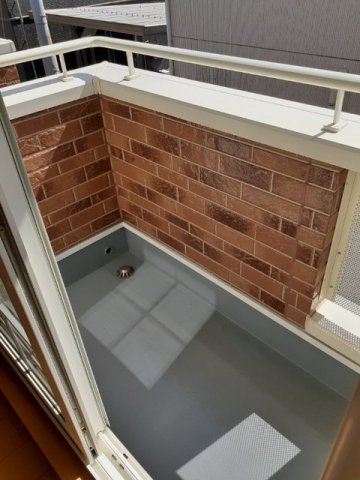 【バルコニー】