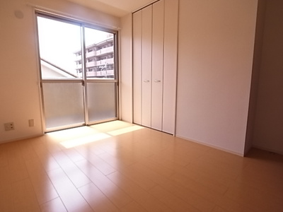 【寝室】 | ユニヴェール垂水