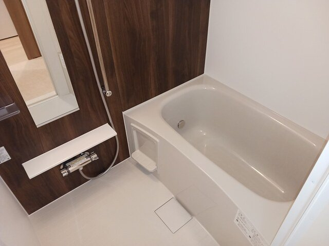 コンテチェスト２４の浴室