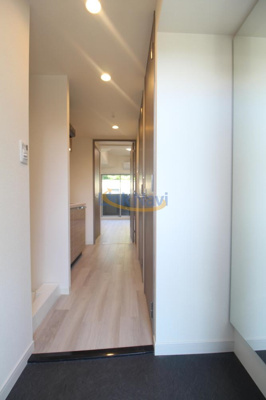 【玄関】 | プレサンス西中島南方セレスト