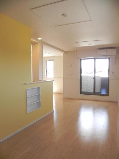 シエル　コリーヌ　Ⅱの居間・リビング|居室・リビング