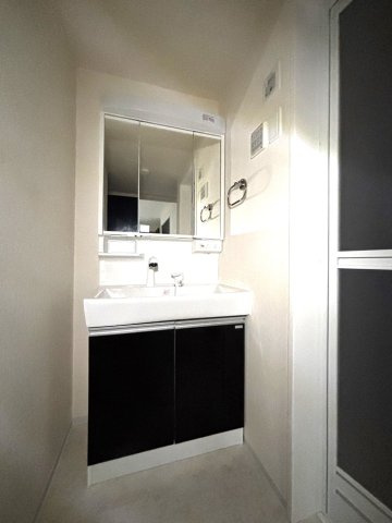 【新築】アラ・ミゾンの独立洗面台