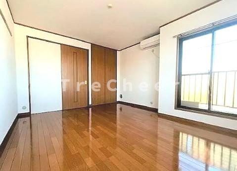 東本町パレスの居間・リビング