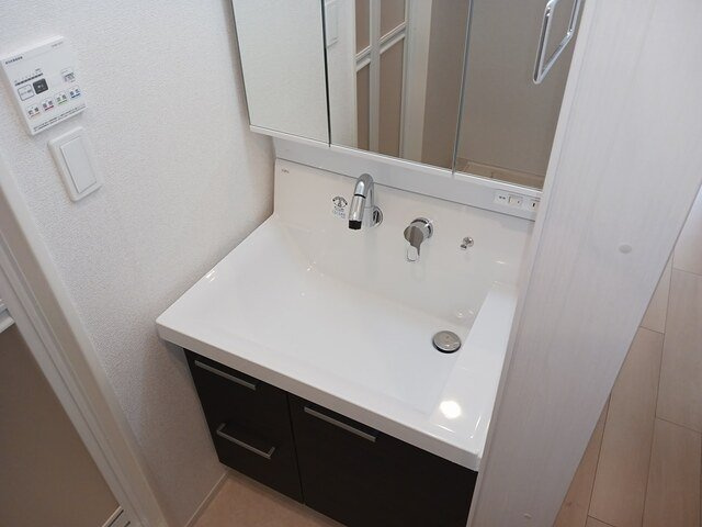 コンテチェスト２４の独立洗面台