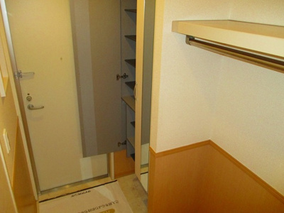 【玄関】 | メゾン　あい・あこ　あい