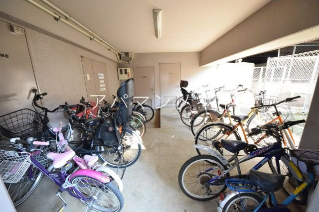 【その他共用部分】 | クエスト山手台 | 駐輪スペース