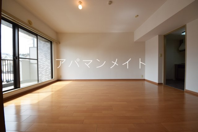 【居間・リビング】 | クエスト山手台 | 戸塚周辺ならアパマンメイトへＬｅｔｓ Ｇｏ ！