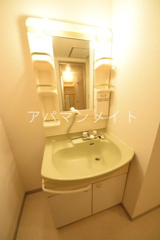 【洗面所】 | クエスト山手台 | スペースが確保できる洗面所です