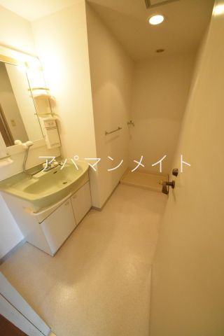 【設備】 | クエスト山手台 | 洗濯機置場です