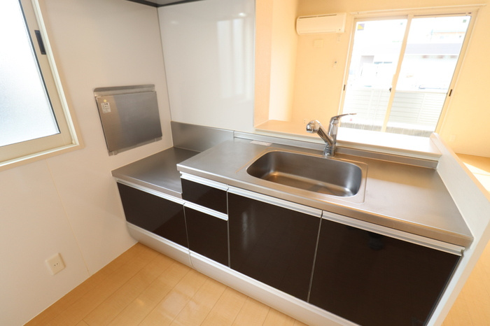 熊本市中央区出水６丁目のアパートのキッチン