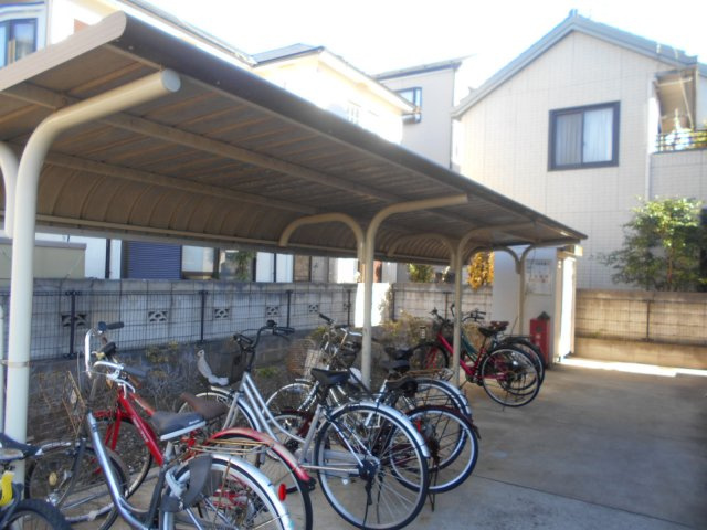 レオパレスＦｕｋａｓｉｏｎ五香のその他|駐輪場