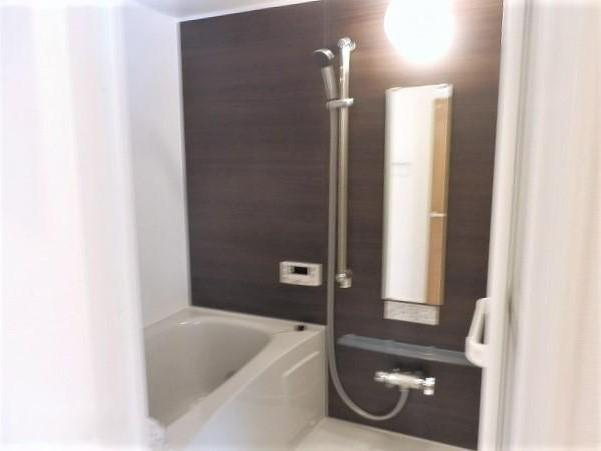 フェリシティの浴室|風呂