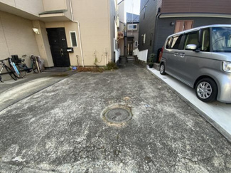 【駐車場】