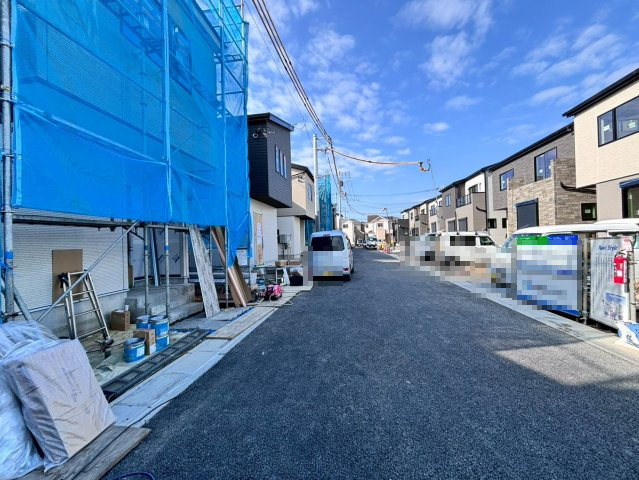 大宮指扇Southside　新築戸建　Hの前面道路含む現地写真