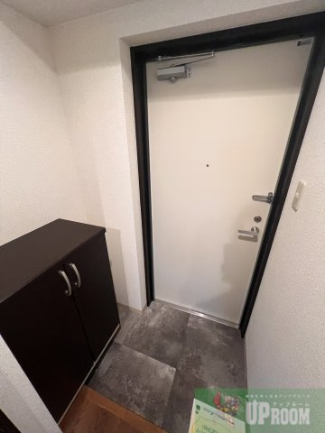 レジーナ鳥居松の玄関
