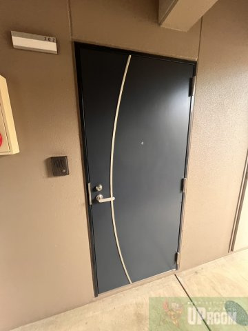 レジーナ鳥居松の玄関