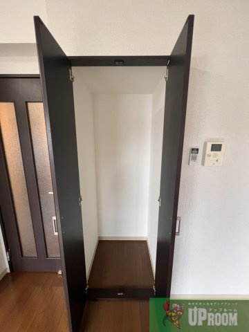 レジーナ鳥居松の玄関