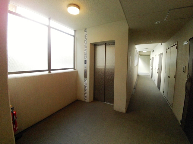 シュロス　フォン　コウナンのロビー