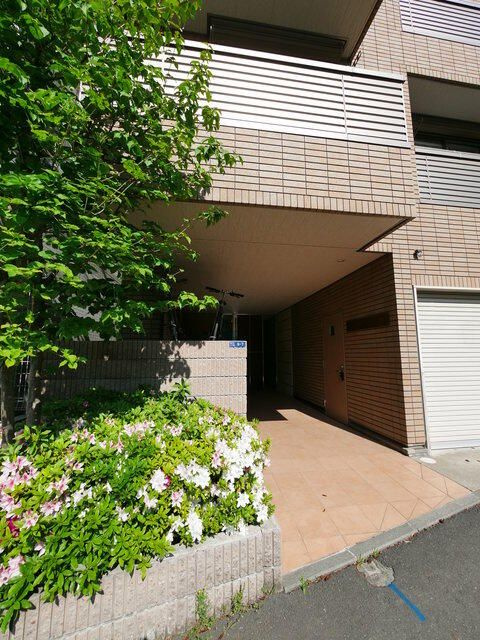 ＷＥＳＴ　ＨＩＬＬＳのエントランス