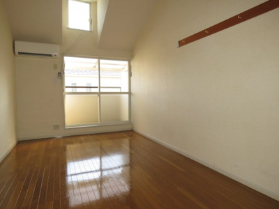 【洋室】 | ハウスサンライズ | 出窓のあるタイプになります