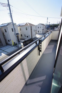 【バルコニー】 | 【仲介手数料無料！！】府中市日新町5丁目　新築戸建て（全19棟）D号棟　5090万円