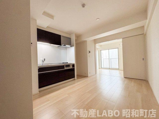 リアライズ今里南の居間・リビング