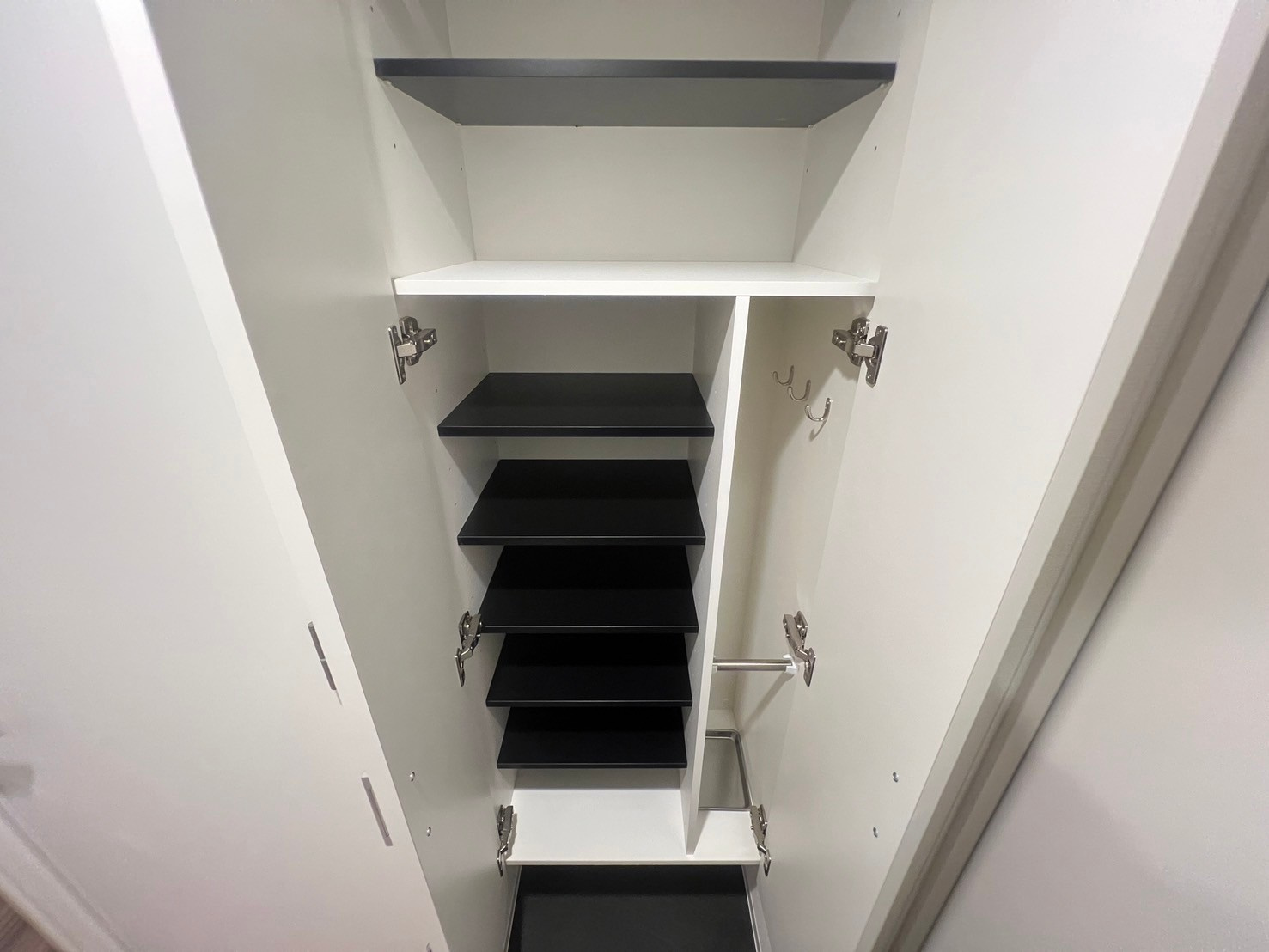 セレニテ難波ミラク弐番館の収納